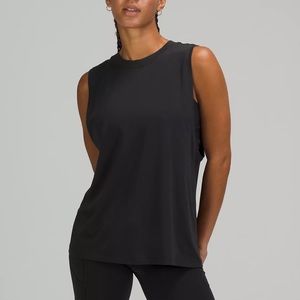 Lululemon: muscle tank